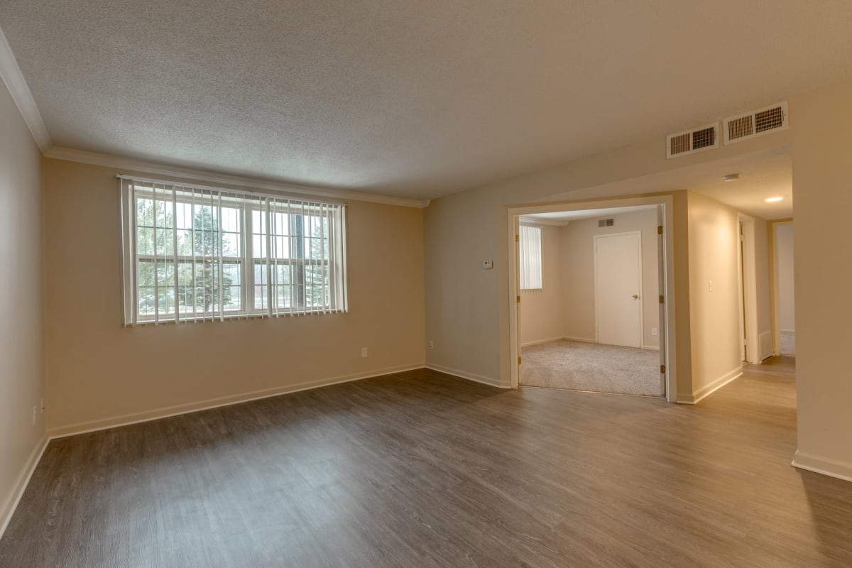 Photos and Video of Knob Hill Apartments in Okemos, MI